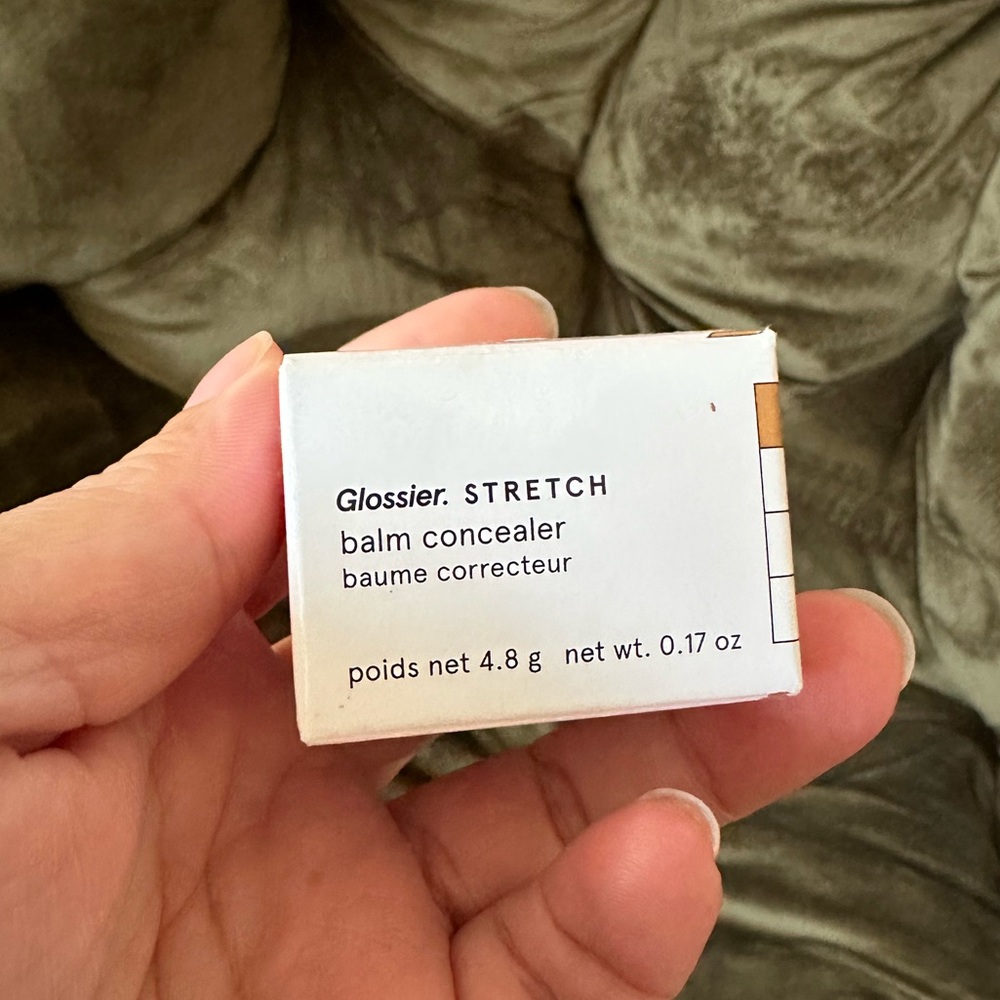 Glossier Stretch Concealer Shade Medium Tan 3